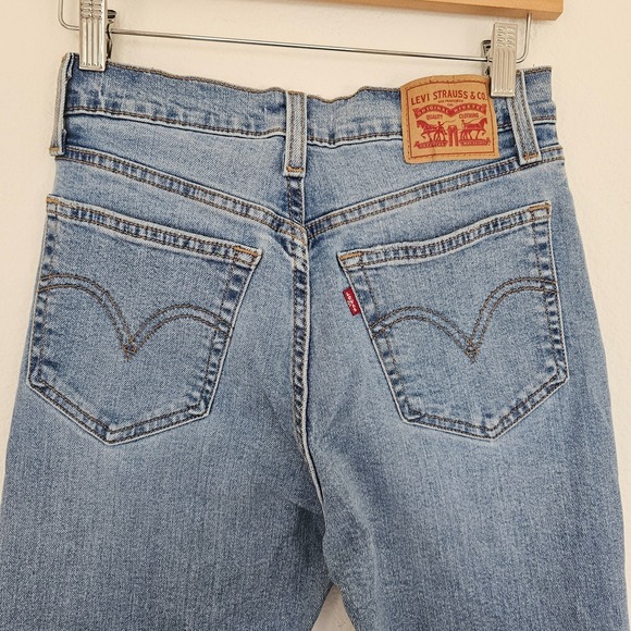 Levi's Wedgie Straight Blue Jeans Distressed Raw Hem Button Fly Women's Sz 27 - Picture 7 of 16